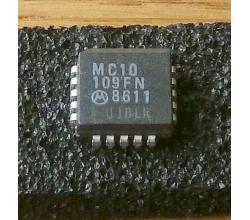 MC 10109 FN ( Dual 4-5 Input Oder / NOR Gate , PLCC )